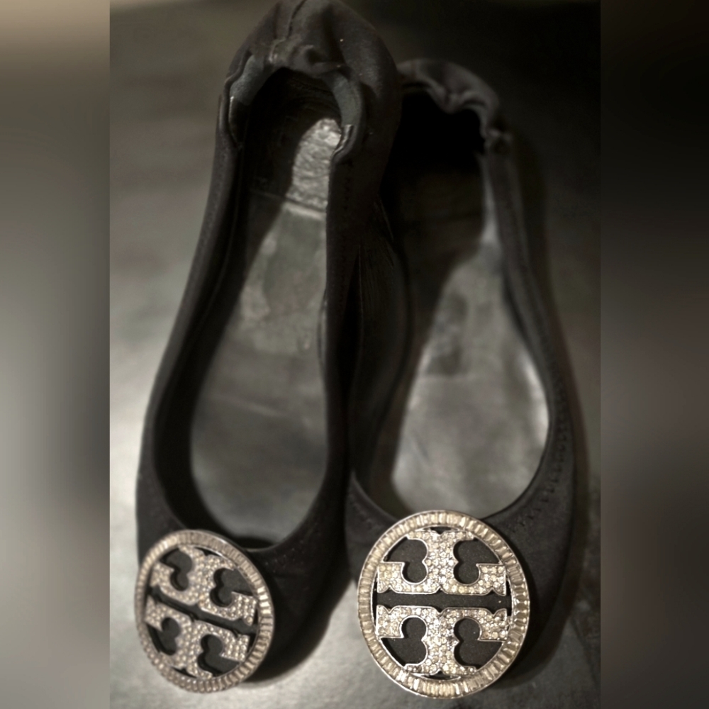 Womens Torry BURCH Black Ballet Flats Satin Finish Sz 6M Pre-owned